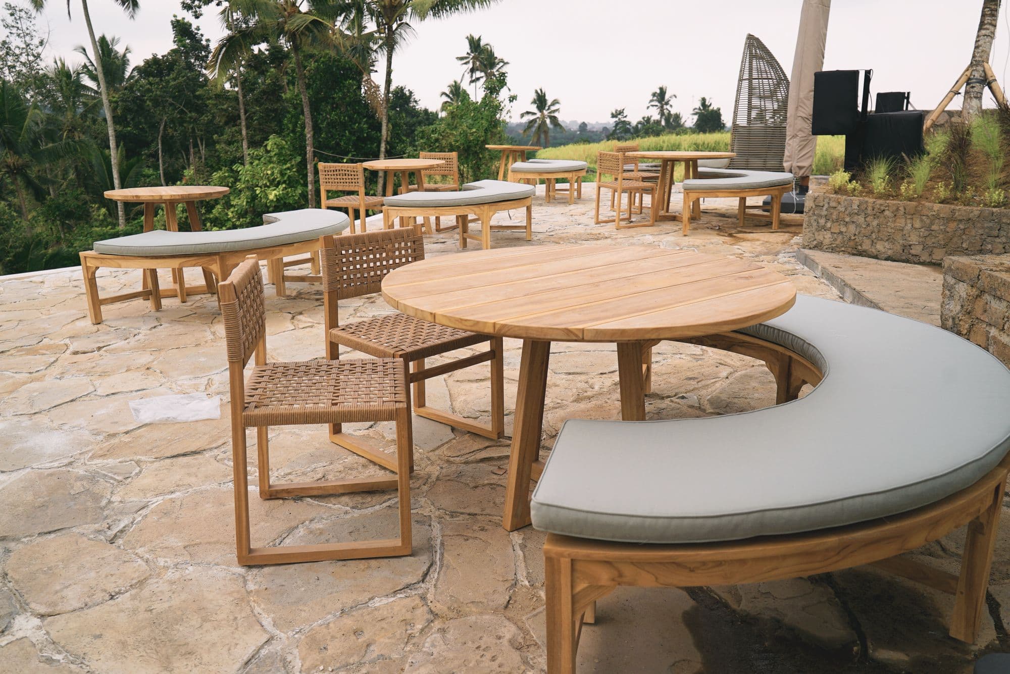 Terrace dining tables set above the valley